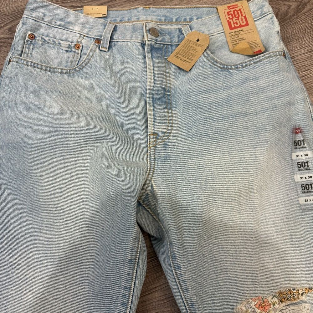 LEVI'S 501 Women's Original Fit Jeans - She's Crafty- size 31x30
